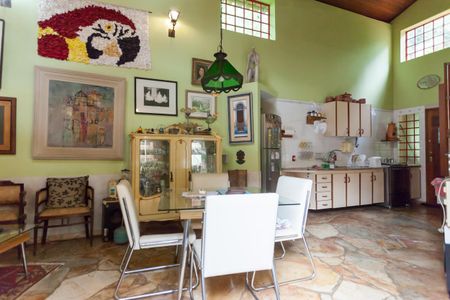 Casa de condomínio à venda com 400m², 4 quartos e 6 vagassala 