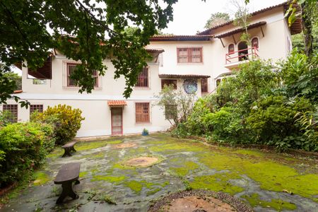 Casa de condomínio à venda com 400m², 4 quartos e 6 vagasÁrea externa