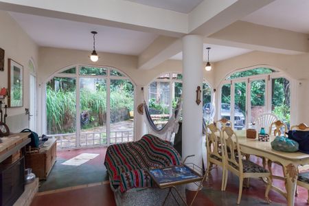 sala de inverno  de casa de condomínio à venda com 4 quartos, 400m² em Retiro do Chale, Brumadinho