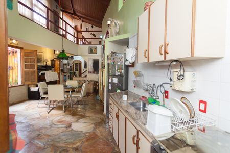 Casa de condomínio à venda com 400m², 4 quartos e 6 vagasCozinha