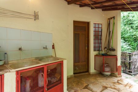 Casa de condomínio à venda com 400m², 4 quartos e 6 vagasÁrea de Serviço