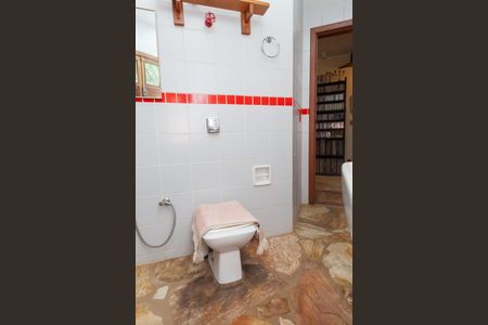 Casa de condomínio à venda com 400m², 4 quartos e 6 vagasBanheiro suite 2