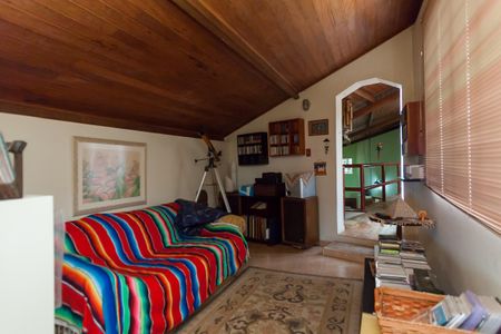 Casa de condomínio à venda com 400m², 4 quartos e 6 vagassala extra 