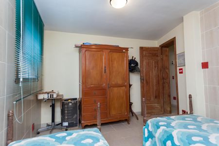 Casa de condomínio à venda com 400m², 4 quartos e 6 vagasquarto 2