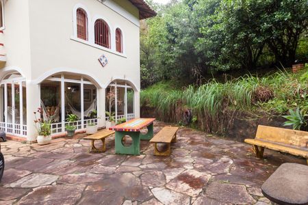 Casa de condomínio à venda com 400m², 4 quartos e 6 vagasÁrea externa