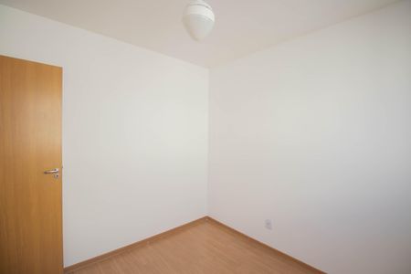 Quarto 2 de apartamento para alugar com 2 quartos, 40m² em Vila Lage, São Gonçalo