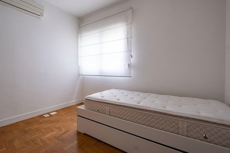 Quarto 2 de apartamento à venda com 2 quartos, 108m² em Cerqueira César, São Paulo