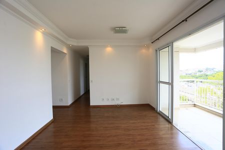 sala  de apartamento para alugar com 3 quartos, 95m² em Jardim Henriqueta, Taboão da Serra