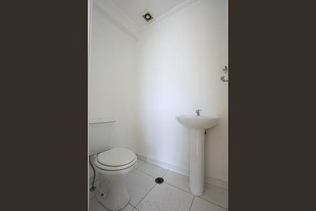Lavabo de apartamento para alugar com 3 quartos, 95m² em Jardim Henriqueta, Taboão da Serra