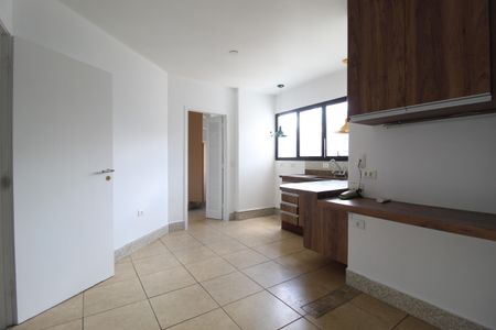 Apartamento para alugar com 143m², 3 quartos e 2 vagasCozinha