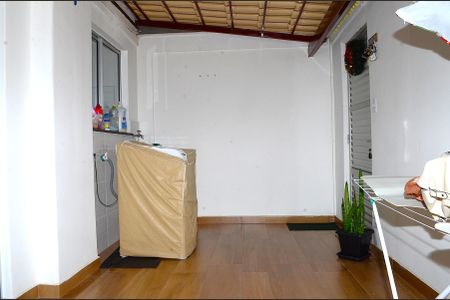 Apartamento para alugar com 66m², 2 quartos e 1 vagaÁrea de Serviço