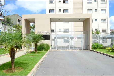 Apartamento para alugar com 66m², 2 quartos e 1 vagaFachada e portaria