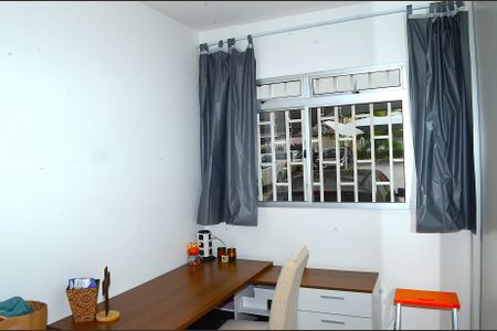Quarto 2 de apartamento para alugar com 2 quartos, 66m² em Pousada Santo Antonio, Belo Horizonte