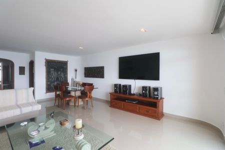 Apartamento para alugar com 287m², 4 quartos e 2 vagasSala