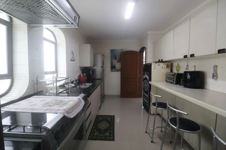 Apartamento para alugar com 287m², 4 quartos e 2 vagasCozinha