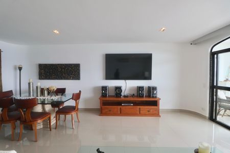 Apartamento para alugar com 287m², 4 quartos e 2 vagasSala