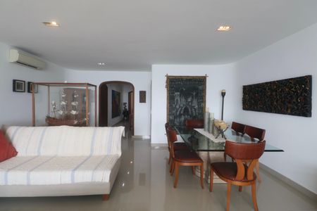 Apartamento para alugar com 287m², 4 quartos e 2 vagasSala