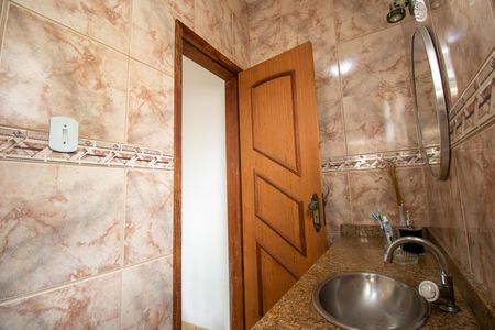 Casa à venda com 170m², 2 quartos e sem vagaBanheiro