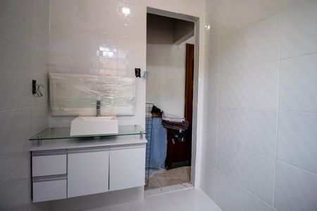 Casa à venda com 170m², 2 quartos e sem vagaBanheiro da Suíte