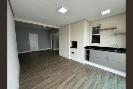 Apartamento para alugar com 107m², 2 quartos e 2 vagasVaranda