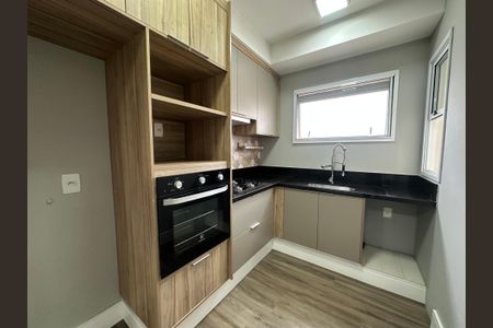 Apartamento para alugar com 107m², 2 quartos e 2 vagasCozinha