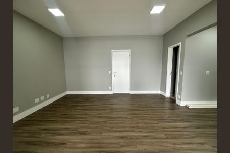 Apartamento para alugar com 107m², 2 quartos e 2 vagasSala