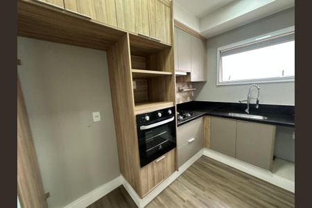 Apartamento para alugar com 107m², 2 quartos e 2 vagasCozinha