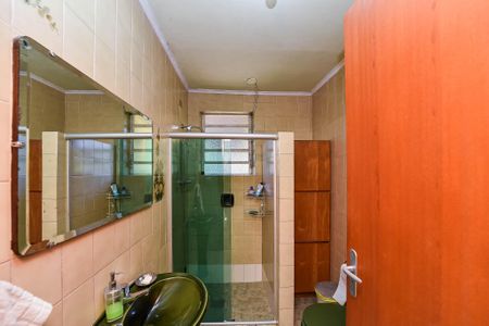 Casa à venda com 131m², 3 quartos e 2 vagasBanheiro