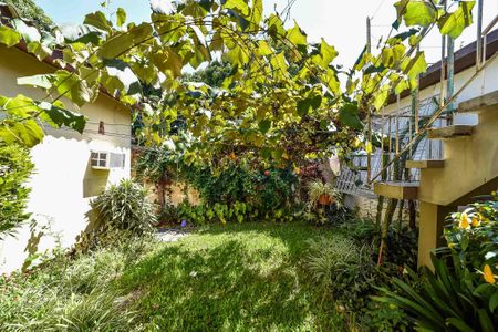 Casa à venda com 131m², 3 quartos e 2 vagasQuintal