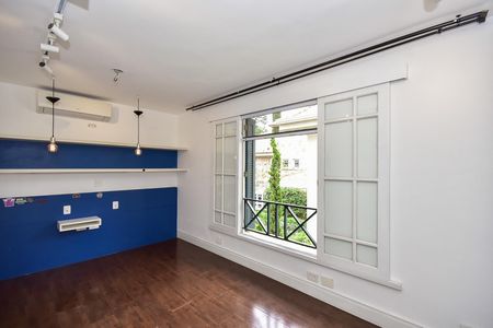 Casa de condomínio à venda com 466m², 3 quartos e 4 vagasSuíte 1