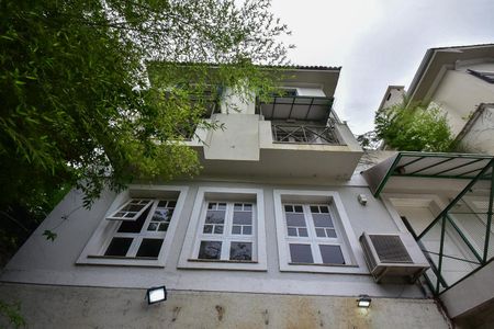 Casa de condomínio à venda com 466m², 3 quartos e 4 vagasFachada