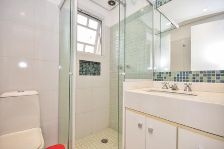 Casa de condomínio à venda com 466m², 3 quartos e 4 vagasBanheiro Suíte 2