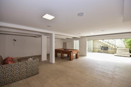 Casa de condomínio à venda com 466m², 3 quartos e 4 vagasSalão 