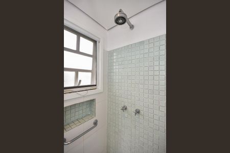 Casa de condomínio à venda com 466m², 3 quartos e 4 vagasBanheiro 1 da Suíte  3