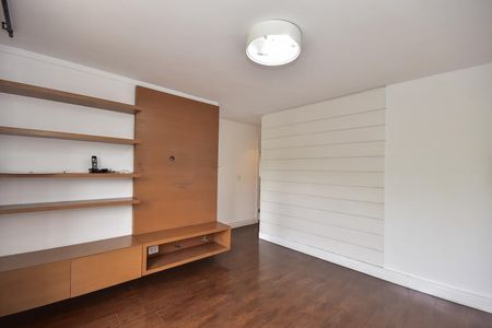 Casa de condomínio à venda com 466m², 3 quartos e 4 vagasSuíte 3