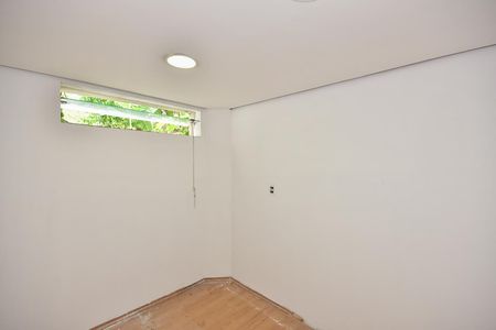 Casa de condomínio à venda com 466m², 3 quartos e 4 vagasQuarto de Serviço