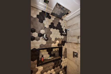 Casa de condomínio à venda com 466m², 3 quartos e 4 vagasBanheiro Suíte 1