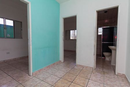 Corredor de casa para alugar com 2 quartos, 30m² em Jardim Matarazzo, São Paulo