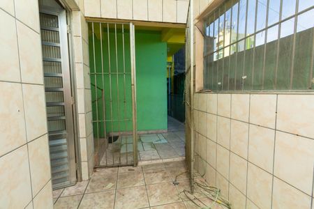 Casa para alugar com 30m², 2 quartos e sem vagaÁrea de Serviço
