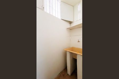 Casa para alugar com 30m², 1 quarto e sem vaga