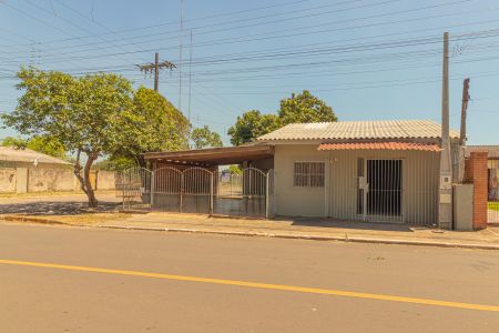 Casa para alugar com 55m², 2 quartos e 1 vagaFachada