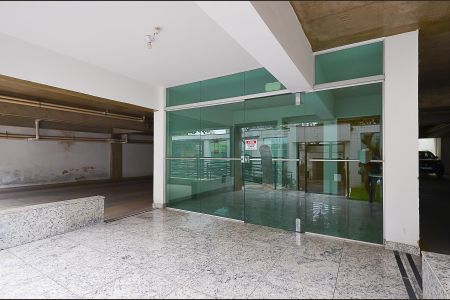 Apartamento à venda com 74m², 3 quartos e 2 vagasEntrada