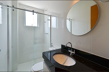 Apartamento à venda com 74m², 3 quartos e 2 vagasBanheiro Social