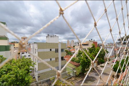 Apartamento à venda com 74m², 3 quartos e 2 vagasVista