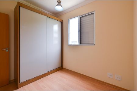 Apartamento à venda com 74m², 3 quartos e 2 vagasQuarto 2