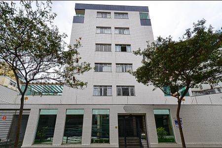 Apartamento à venda com 74m², 3 quartos e 2 vagasFachada