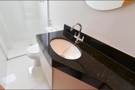 Apartamento à venda com 74m², 3 quartos e 2 vagasBanheiro Social