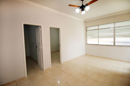 Sala de apartamento para alugar com 2 quartos, 72m² em Vila da Penha, Rio de Janeiro
