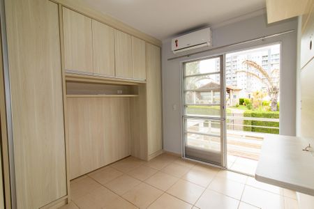 Casa de condomínio à venda com 147m², 3 quartos e 2 vagas Casa de condomínio à venda com 147m², 3 quartos e 2 vagasQuarto 1