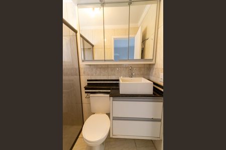 Casa de condomínio à venda com 147m², 3 quartos e 2 vagas Casa de condomínio à venda com 147m², 3 quartos e 2 vagasBanheiro